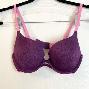 Like NEW, Victoria’s Secret Bra. 32B.